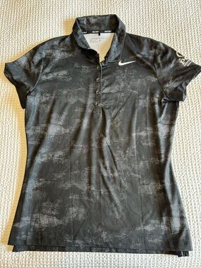 Nike Dri-FIT Black Polo Golf Top with Subtle Pattern